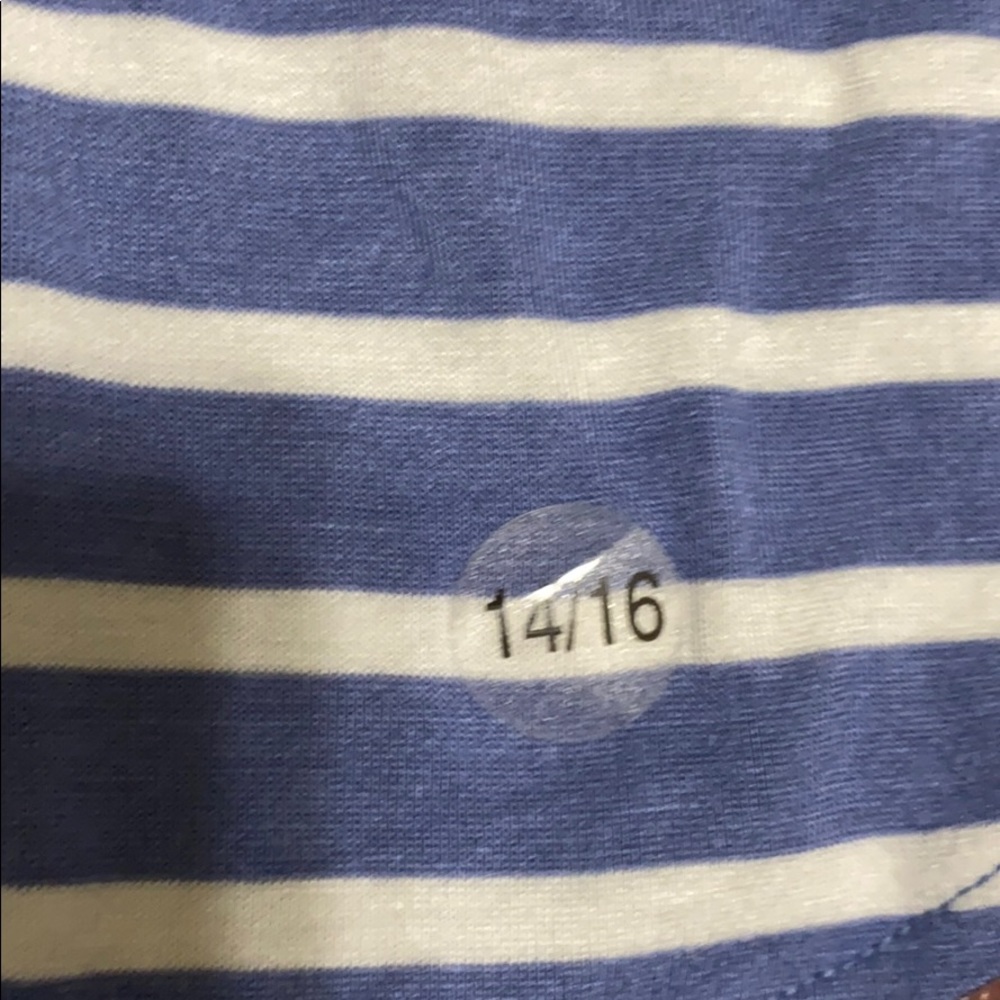 Shirt - Picture 3 of 4